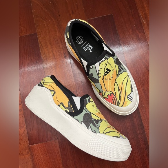 Addidas by Stella McCartney Slipon sneaker in great condition, sold out online - Picture 2 of 14